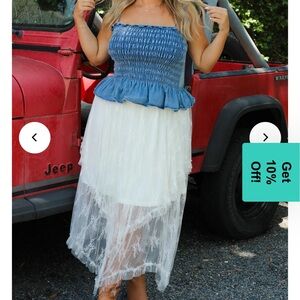 Elegant White Lace Skirt